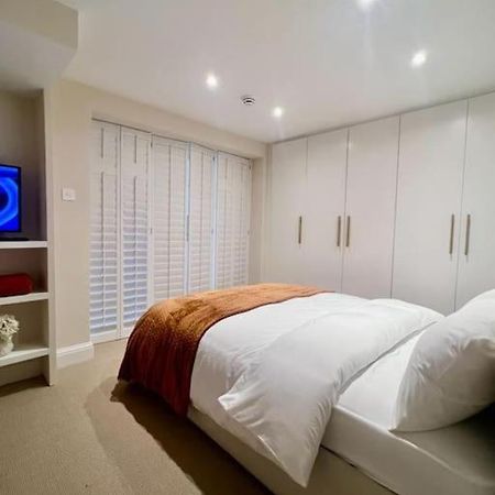 New Flat In Holland Park Apartment London Exterior photo