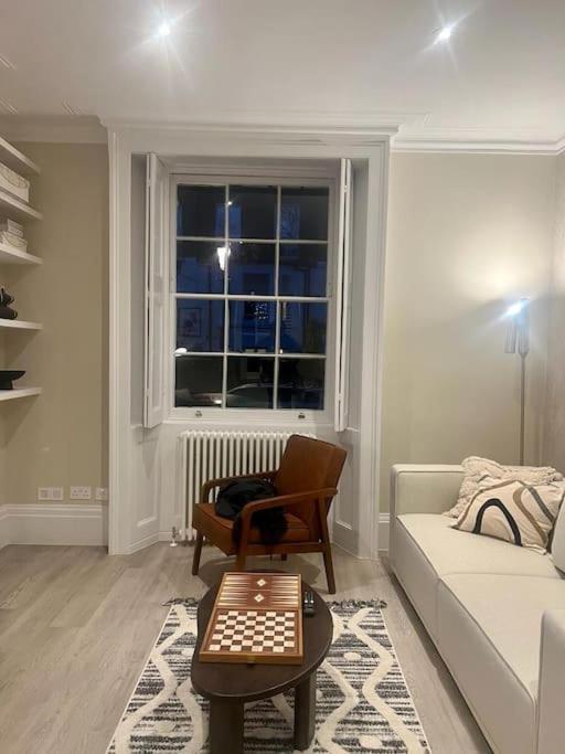New Flat In Holland Park Apartment London Exterior photo